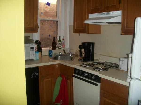Building Photo - 463 Park Dr