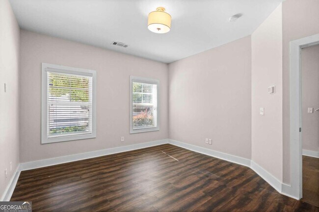 Building Photo - 2180 Colvin Ct NW