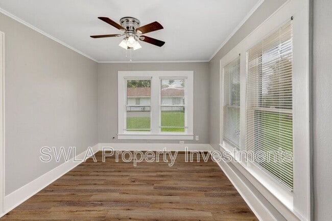 Building Photo - 711 16th St