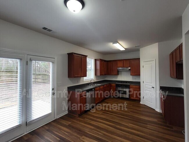 Building Photo - 4231 Suwanee Brook Ct