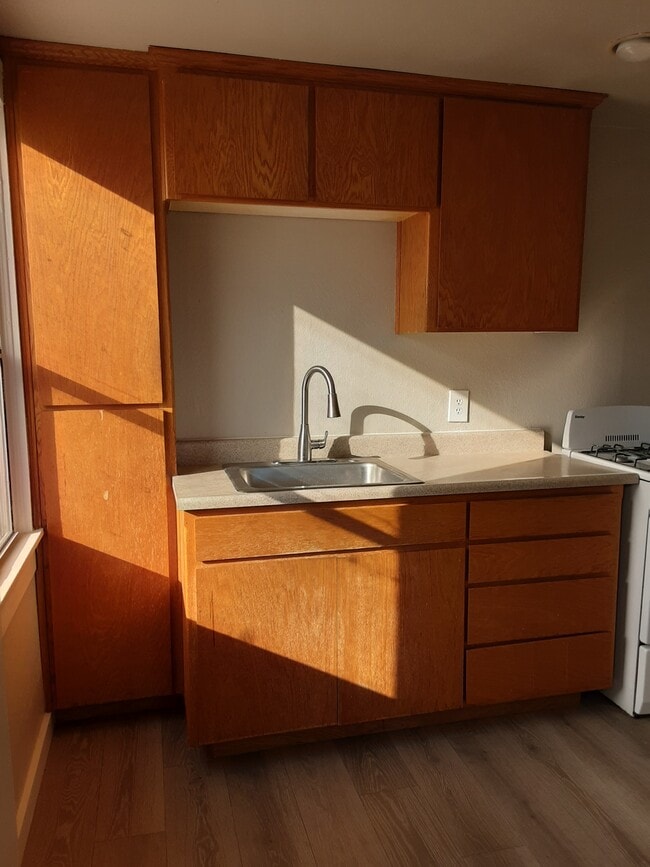 Building Photo - 1323 Washington St