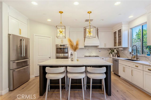 Building Photo - 17065 Cantlay St