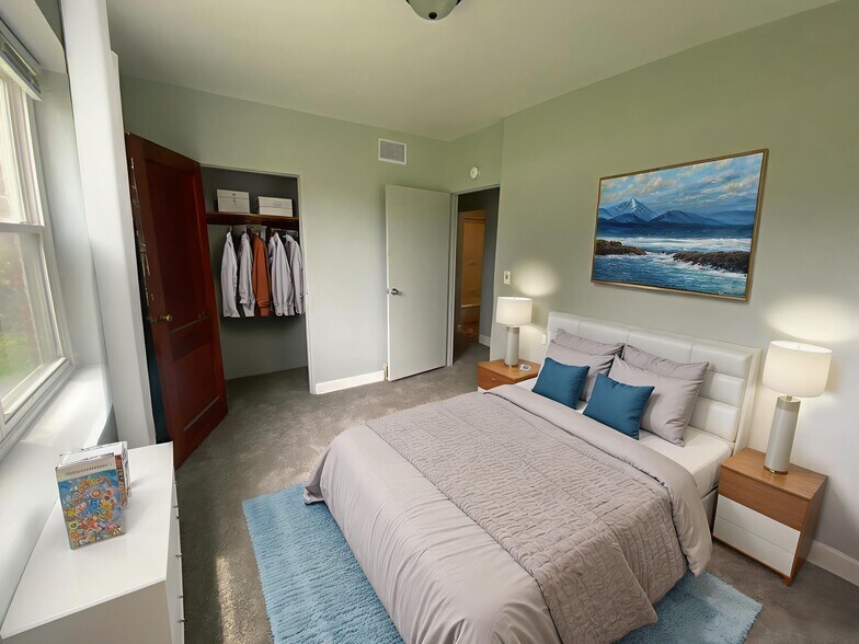 Primary Photo - Shire and Rivendell Apartments