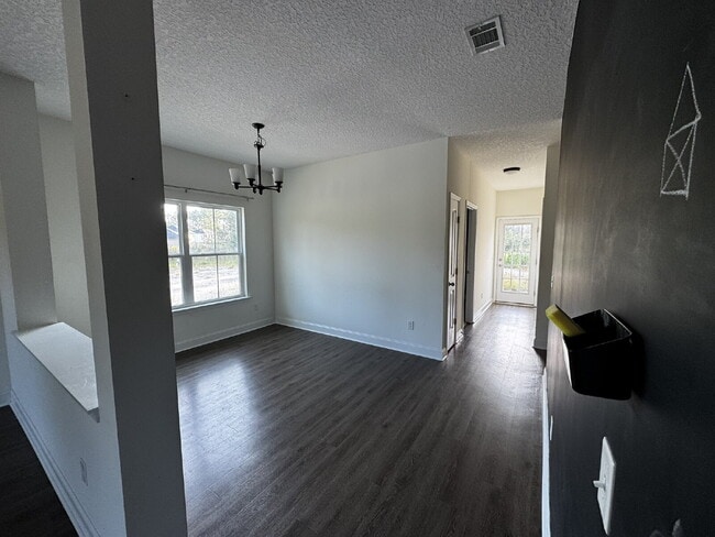 Building Photo - Home for Rent