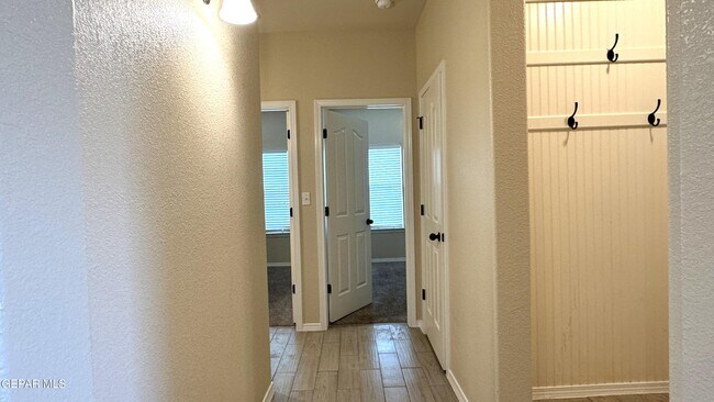 Building Photo - 14753 Oldenberg Ct