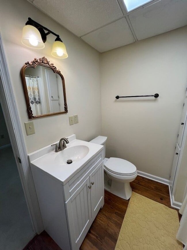 Building Photo - Single Family Home for Rent