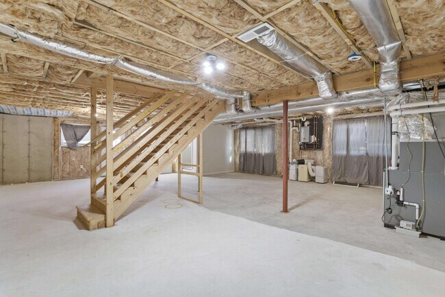 Building Photo - 7 Pheasant Run