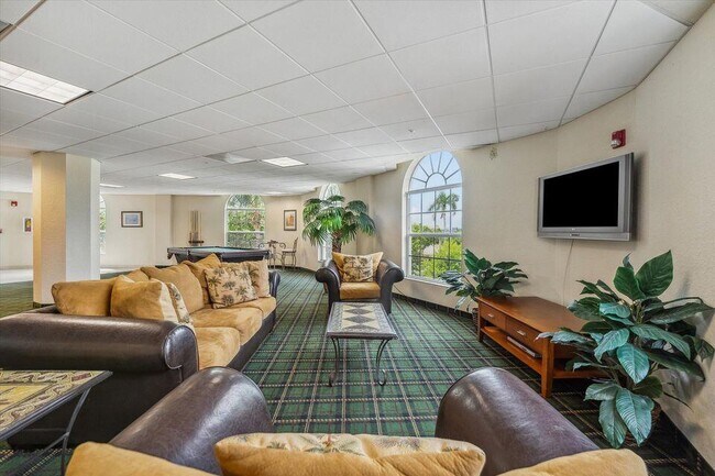 Building Photo - 1640 Presidential Way