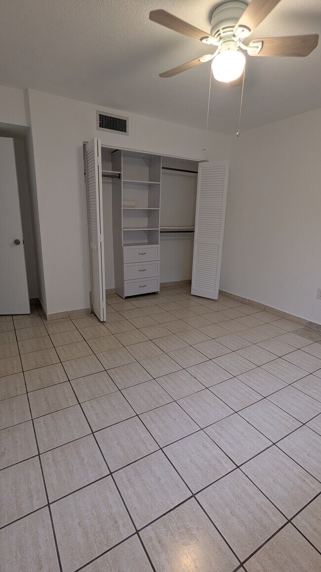 Building Photo - 235 Bird Rd