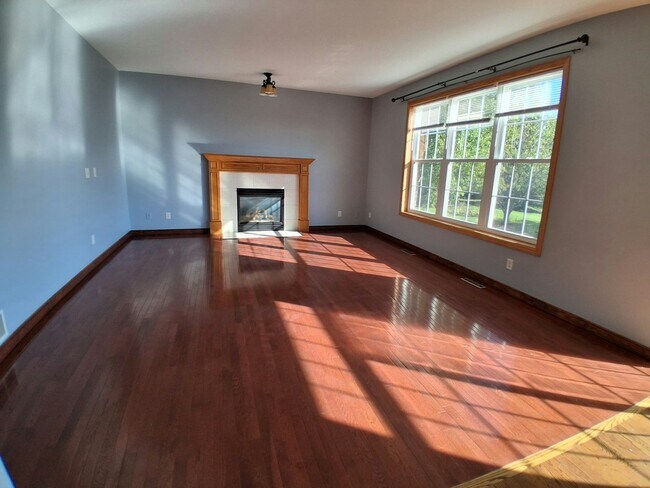 Building Photo - 2972 Eagle Valley Dr