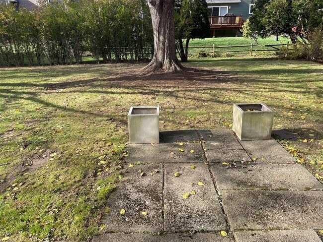 Building Photo - 40 W Garden St