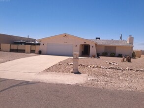 Building Photo - 3713 Mission Dr S