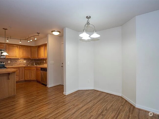 Building Photo - 13405 97th Ave E