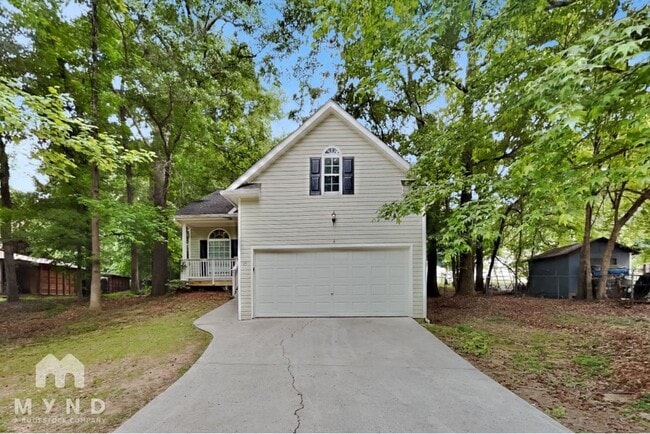 Building Photo - 45 Valley Dr