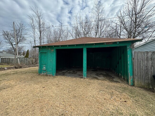 Building Photo - 841-841 Allison Ave