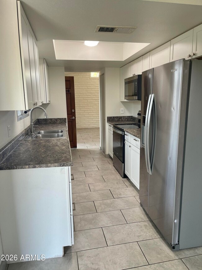 Building Photo - 1238 W Malibu Dr