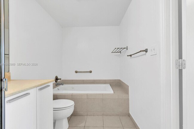 Building Photo - 140 S Dixie Hwy