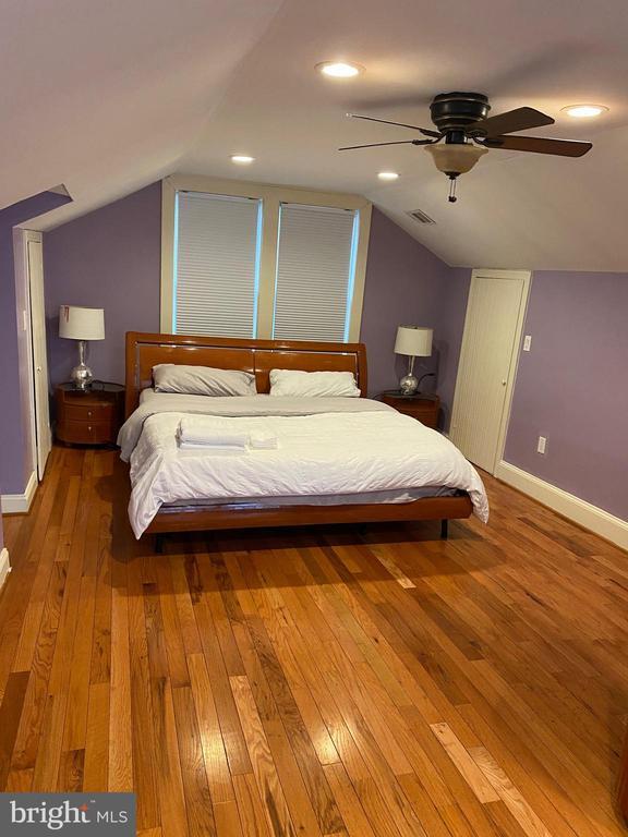 Building Photo - 4531 32nd St