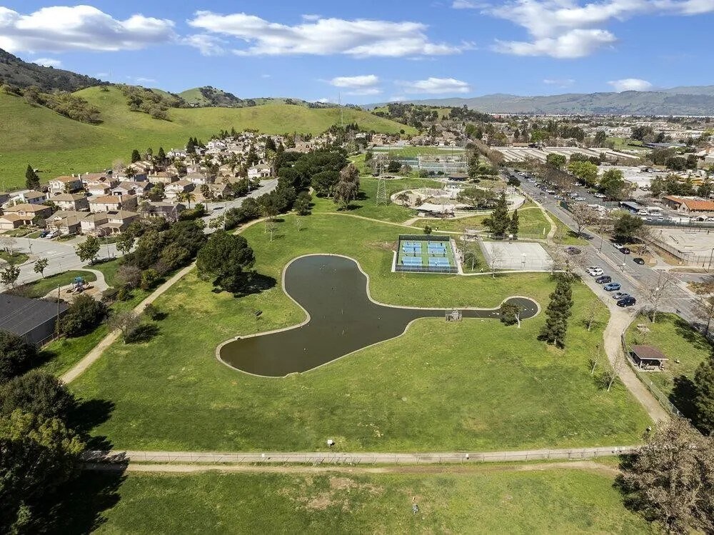Centennial Rec Ctr 1 - 15925 Piazza Way