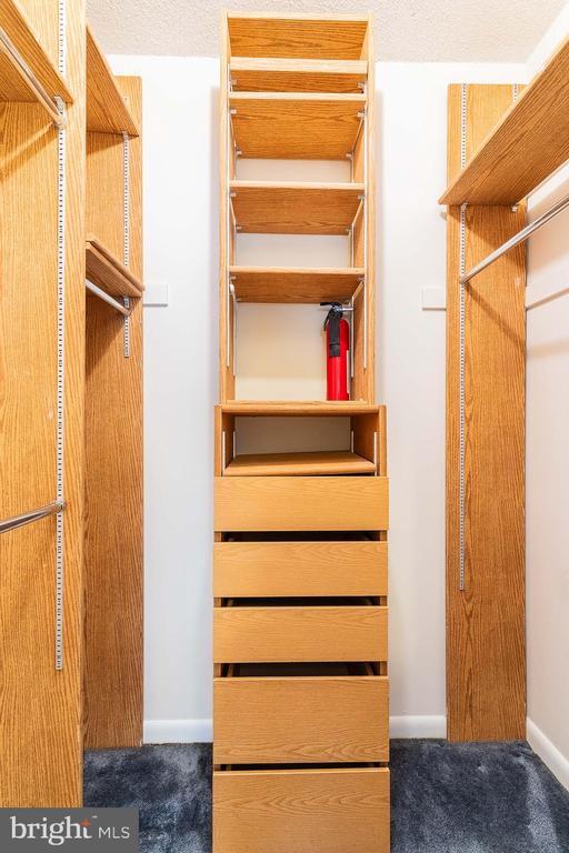 Building Photo - 3709 S George Mason Dr