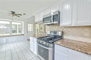 Building Photo - 2922 Lakefield Way