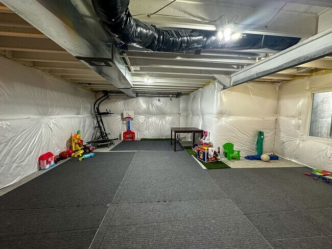 Building Photo - NEARLY NEW 3-bed Paired Home in Senderos Creek community!