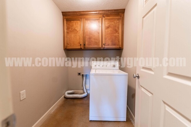 Building Photo - 965 Wineberry Rd