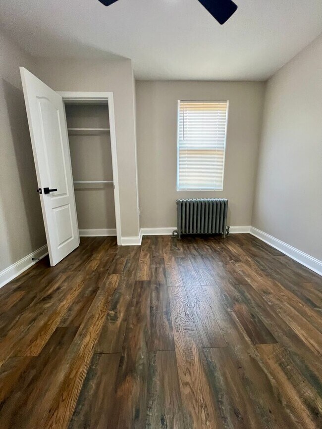 Building Photo - Gorgeous 3-Bedroom Townhome in Juniata! Available NOW!