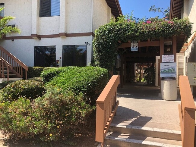 Building Photo - Quaint 1BR / 1 BA unit in Mission Valley