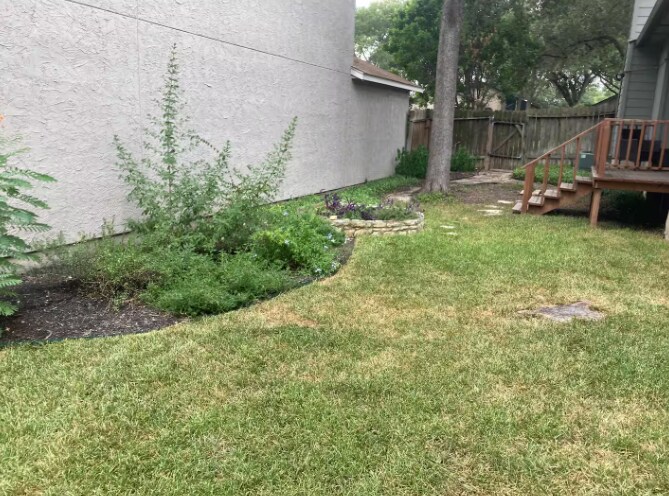 Building Photo - 15218 Bent Moss St