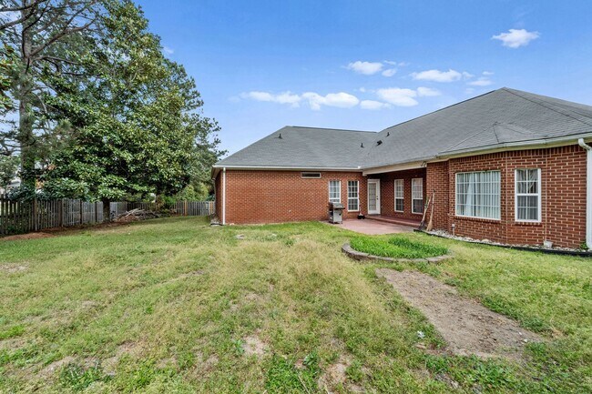 Building Photo - 790 Prairie Ln