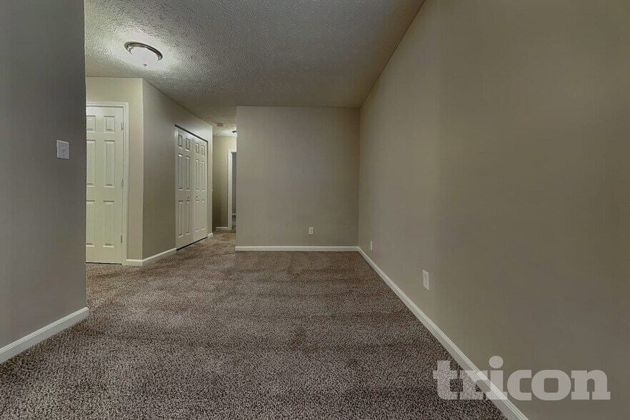 Building Photo - 6536 Frankenberger Dr