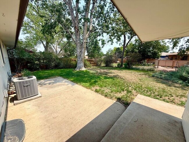Building Photo - Conveniently Located 2 Bed, 2 Bath + 2 Bonus Rooms in Greeley