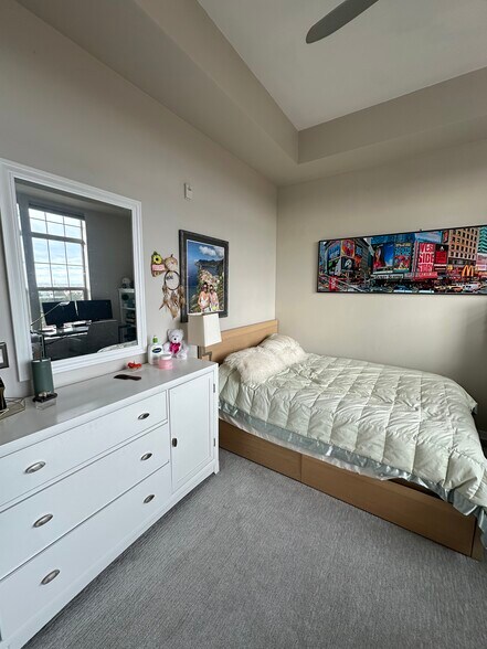 Building Photo - 7820 Inverness Blvd