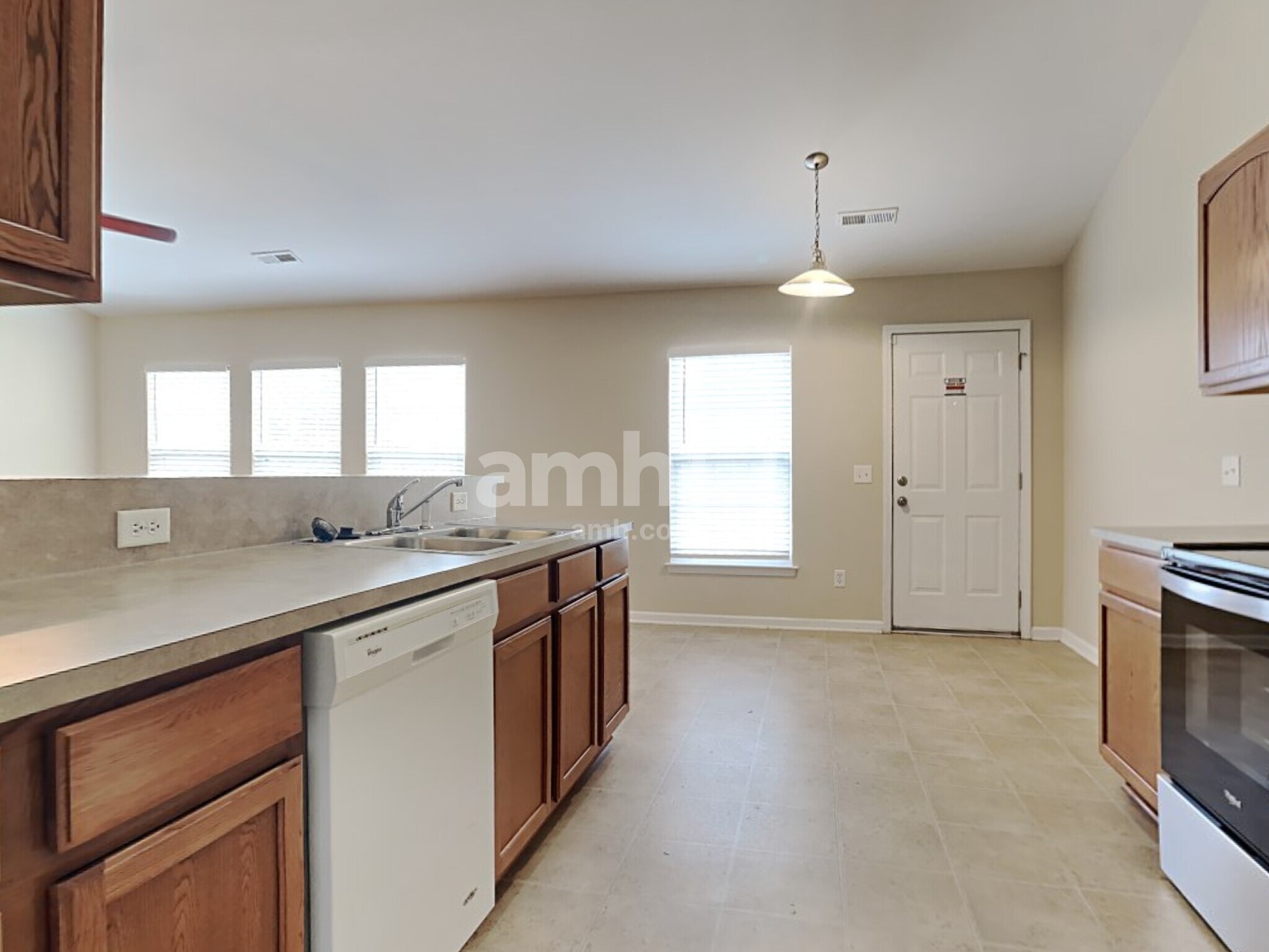 Building Photo - 425 Watershed Dr