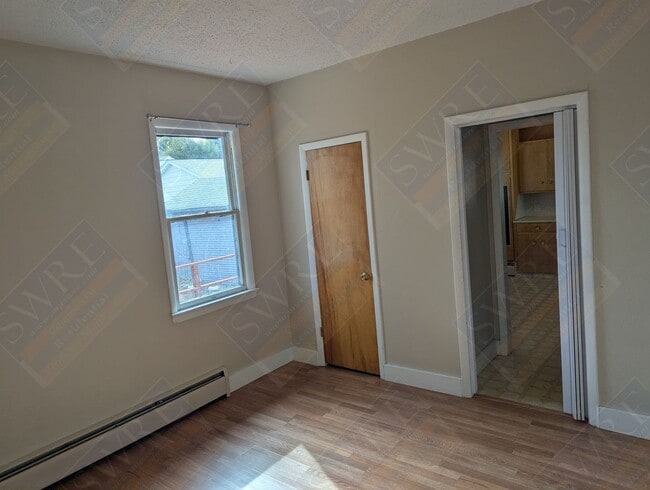 Building Photo - 2 Harding Ct