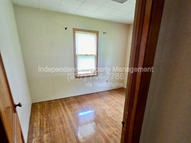 Building Photo - 1220 W 19th St
