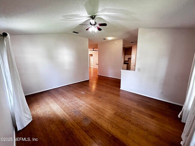 Building Photo - 1449 Blue Heron Ln W