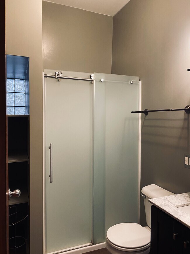 Building Photo - 4419 S Wallace St