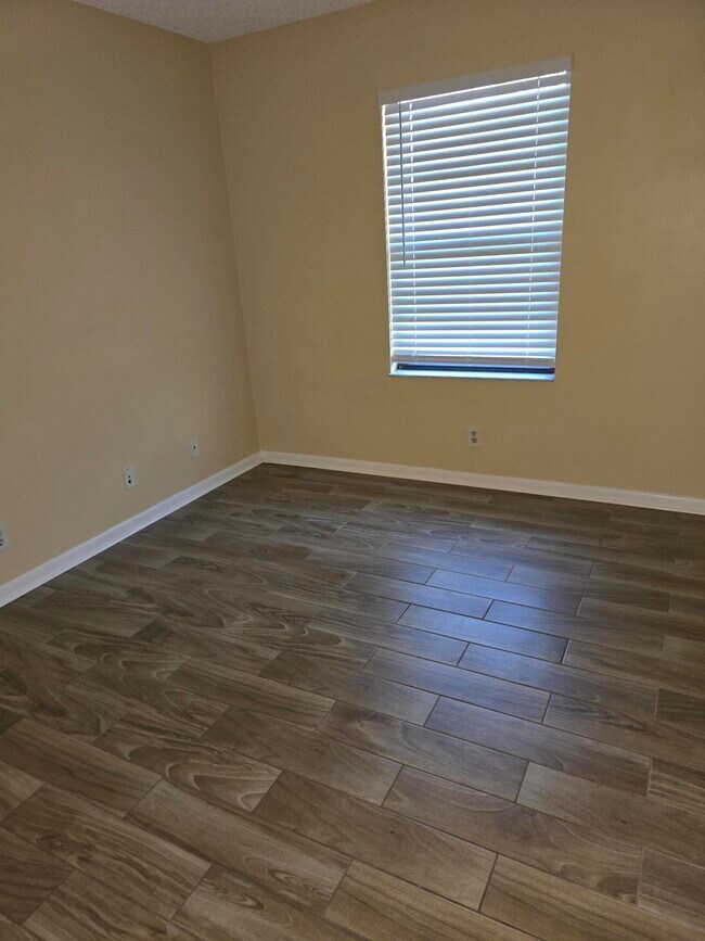 Building Photo - 13800 Bottlebrush Ct