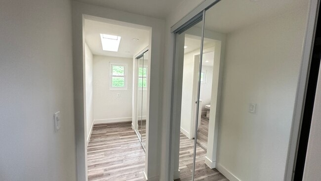 Building Photo - Remodeled 3 bd in Vista with large garage