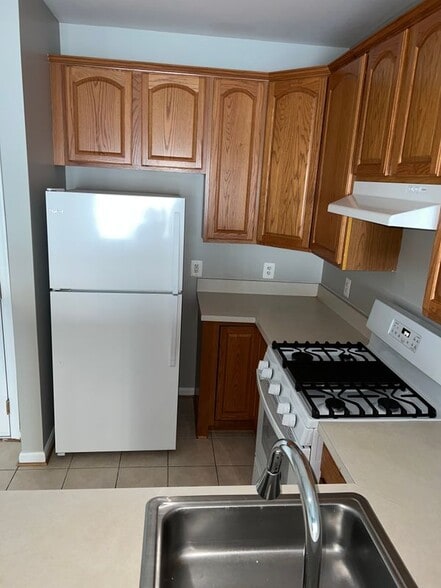 Building Photo - 15618 Everglade Ln