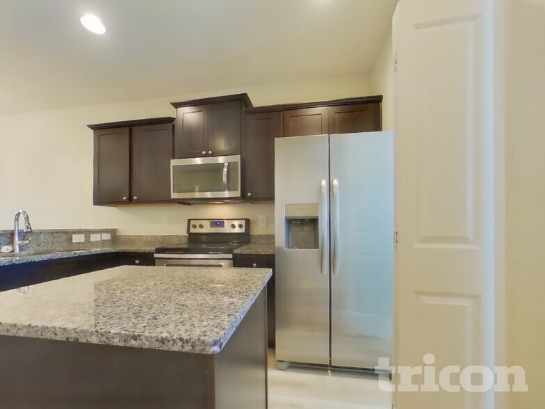 Building Photo - 404 Riverwood Ct