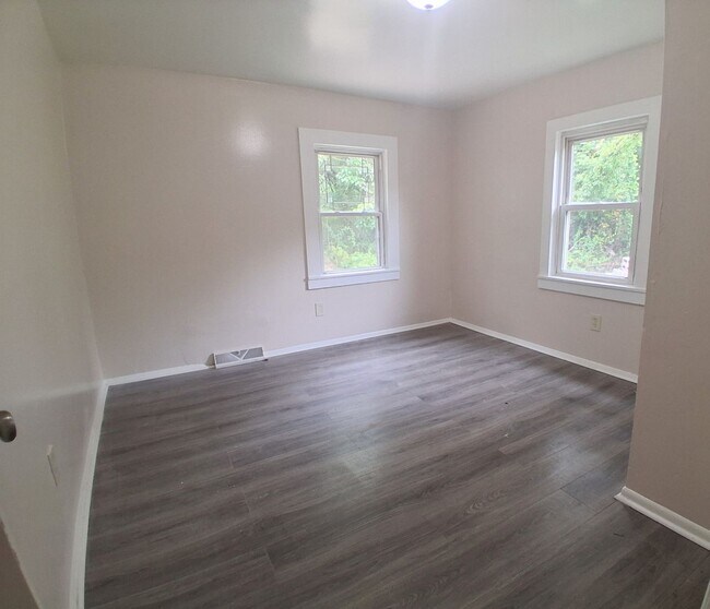 Building Photo - Lovely 3 Bedroom House FOR RENT in Fairfield Twp $1600