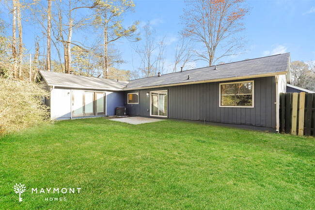 Building Photo - Charming 4 Bedroom Home in Jonesboro, GA