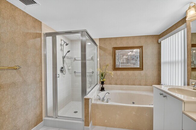 Building Photo - 12529 Imperial Isle Dr