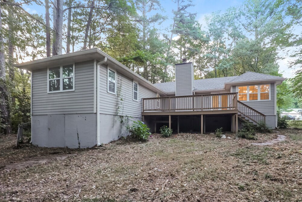 Building Photo - 540 Hillsdale Dr