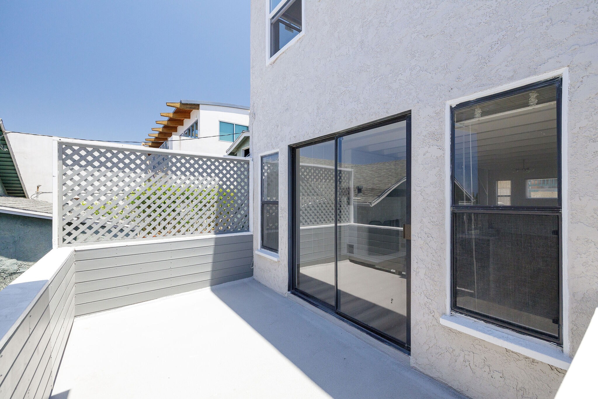 Deck off Living Room with Ocean View - 1150 Manhattan Ave