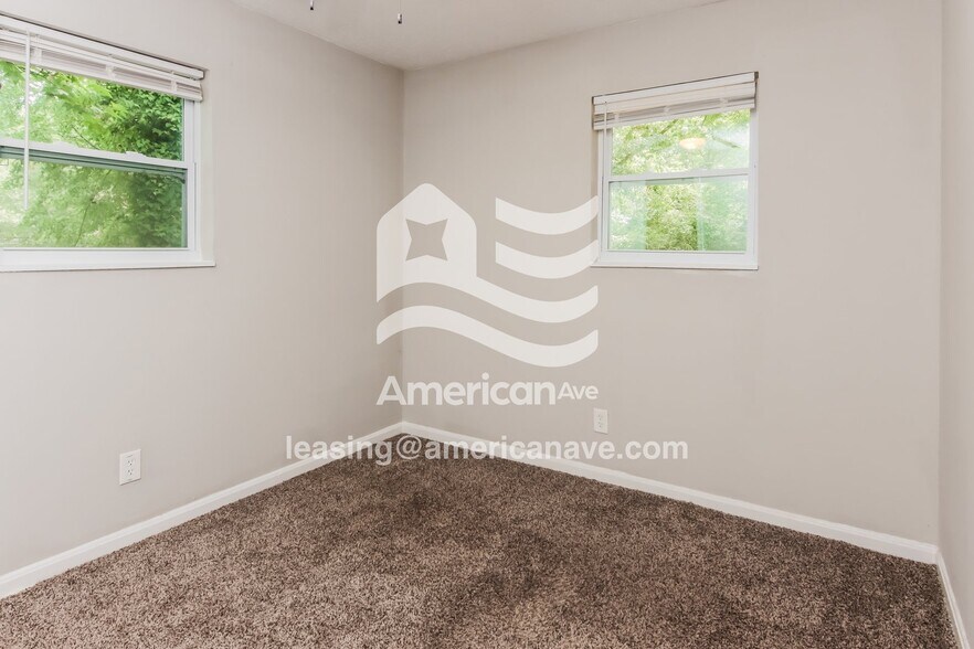 Building Photo - 5044 Wellborn Dr