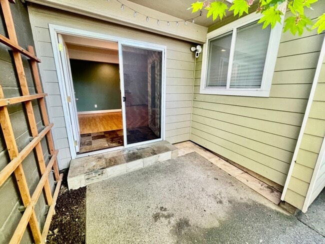Building Photo - Ground Floor- St. John's One Bedroom One B...